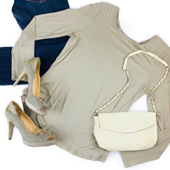 Banana Republic Taupe Long Sleeve Top w/ Quilted Detail - Picture 2 of 8